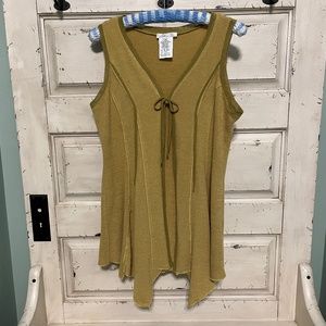 Zoe' Women's Gold Knit Sweater Vest Size M